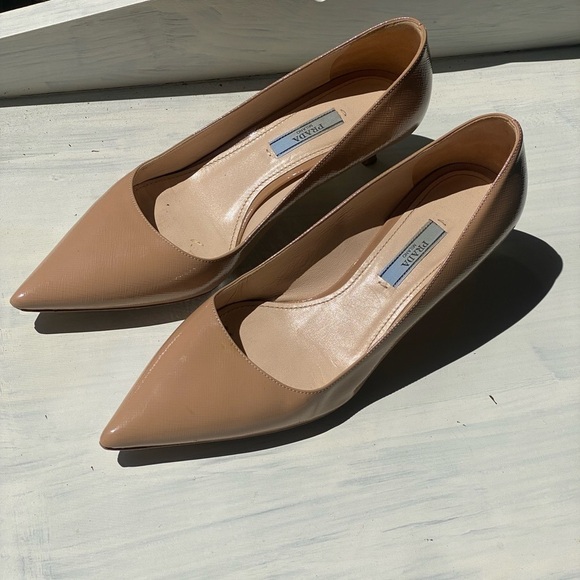 Authentic PRADA nude beige mid heel patent pointed toe heels with COA - Picture 2 of 13